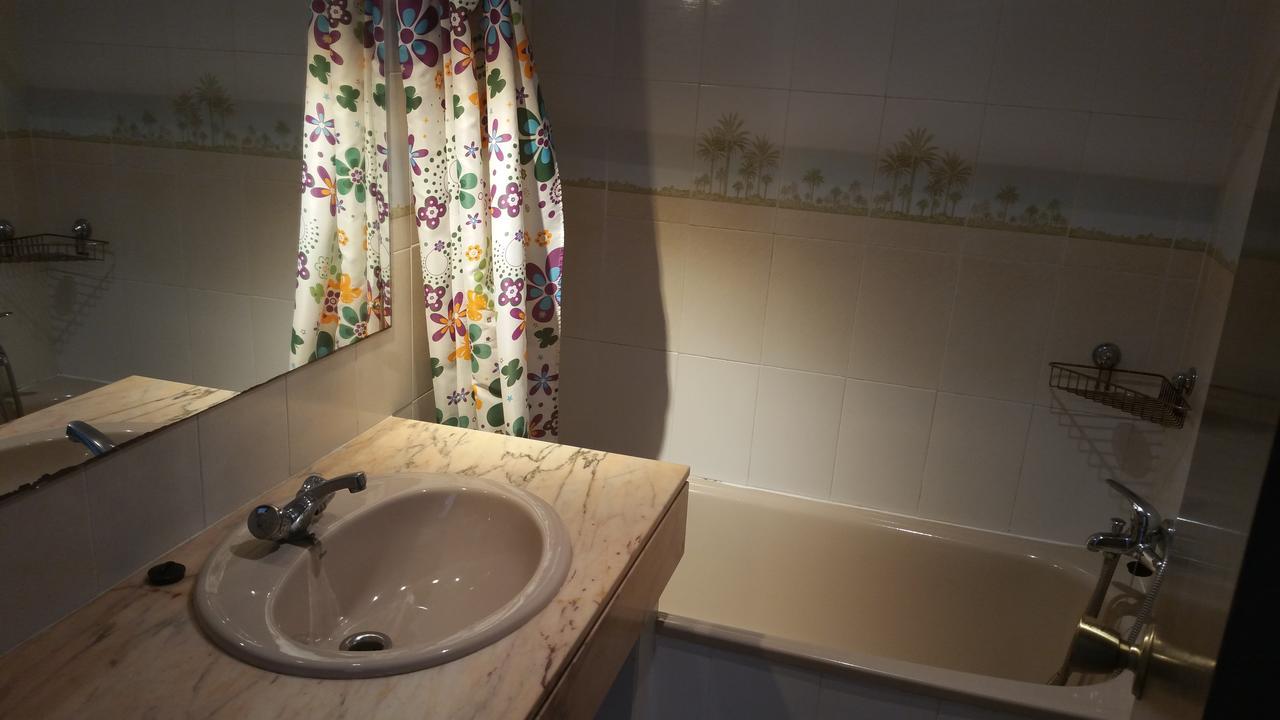 Apartamentos Versailles Villafortuny Exterior foto